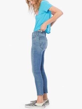 MOTHER The Looker Crop Jean in A Side Of Rice And Beans Size 28